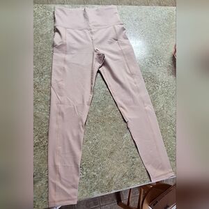 NWT American Eagle Outfitters Pink Leggings SIZE MEDIUM